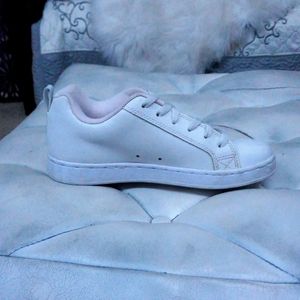 DC whit shoes 6.5